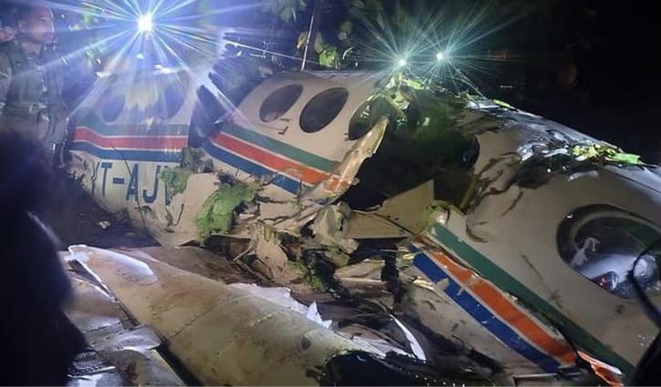 ভারতে এয়ার অ্যাম্বুলেন্স বিধ্বস্ত, সব আরোহী নিহত