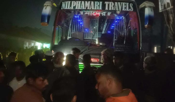 পঞ্চগড়ে বাসের ধাক্কায় প্রাণ গেল মা-মেয়ের