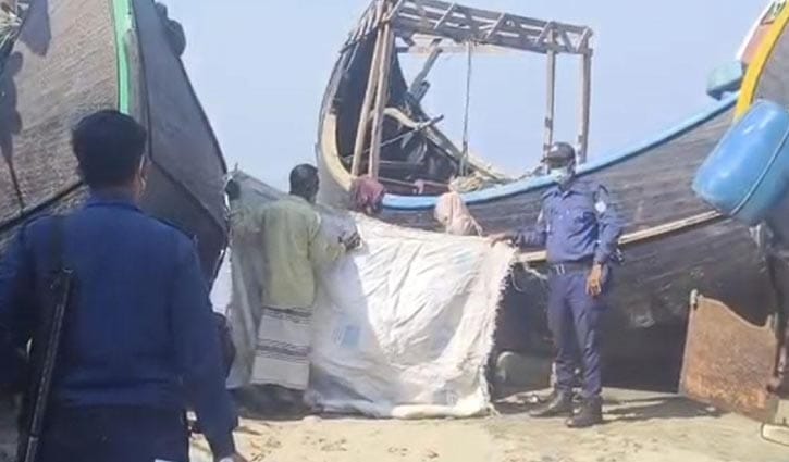 টেকনাফ সৈকতে ভেসে এলো তরুণ-তরুণীর মরদেহ 