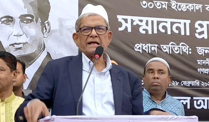 একটি গোষ্ঠী নারীদের দূরে ঠেলে রাখতে চায়: মির্জা ফখরুল