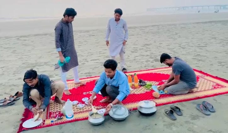 সাগরপাড়ে প্রশান্তির ইফতার 