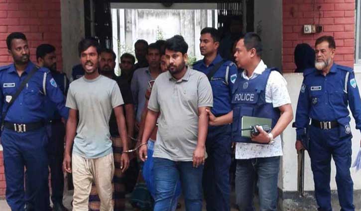 নড়াইলে চারজনকে কুপিয়ে হত্যা: মামলা হয়নি, আটক ৭