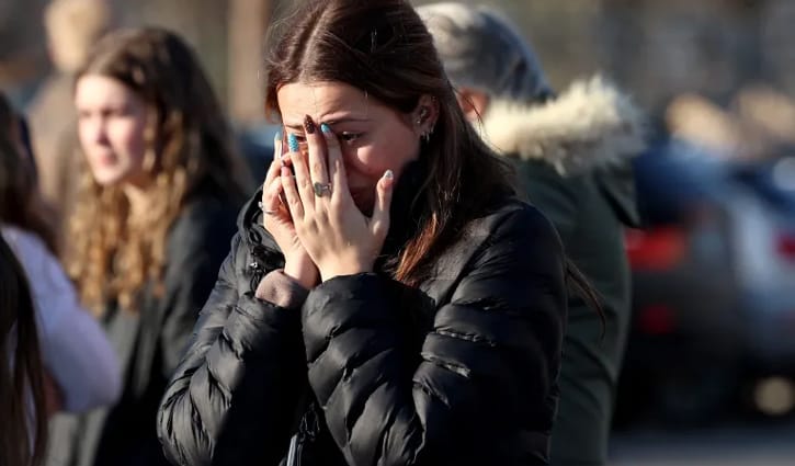 যুক্তরাষ্ট্রের রোড আইল্যান্ডে হাইস্কুলে বন্দুক হামলায় নিহত ২