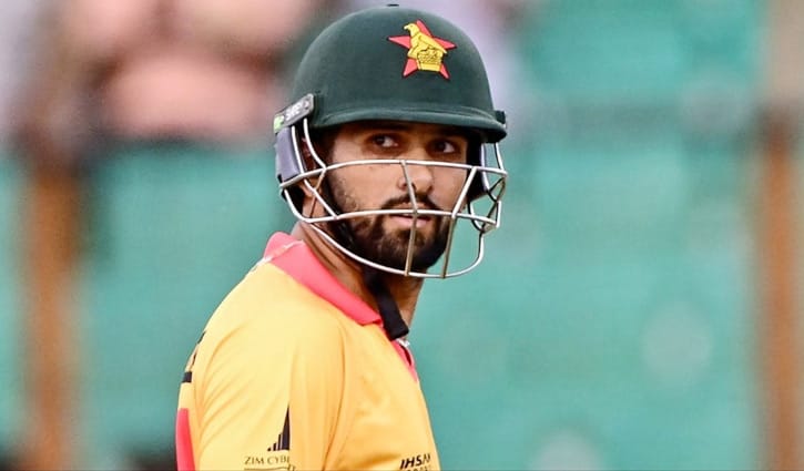 ব্যাট হাতে সিকান্দার রাজার ইতিহাস