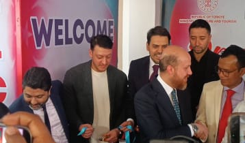 ঢাবিতে বিশ্বকাপজয়ী ওজিল ও এরদোয়ানপুত্র বিল্লাল 