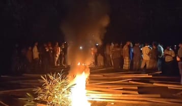 লক্ষ্মীপুরে চোর নিয়ে পুলিশ-এলাকাবাসী সংঘর্ষে আহত ২০