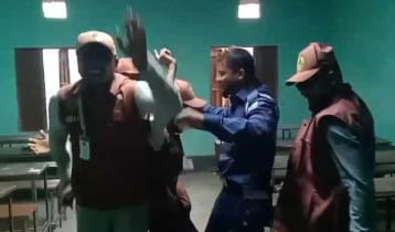 ভোট শেষে পুলিশ-আনসারদের নেচে-গেয়ে উচ্ছ্বাস, ভিডিও ভাইরাল