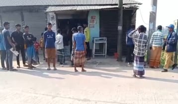 বিএনপির নির্বাচনি অফিসের সামনে ককটেলসদৃশ বস্তু