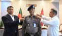 নতুন আইজিপিকে র‍্যাংক ব্যাজ পরিয়ে দিলেন প্রধানমন্ত্রী