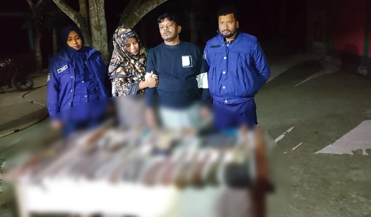 শরীয়তপুরে দেশীয় অস্ত্রসহ সাবেক ইউপি চেয়ারম্যান আটক