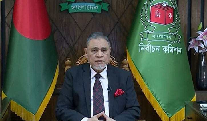 ইস্কাটন গার্ডেন উচ্চ বিদ্যালয় কেন্দ্রে ভোট দেবেন সিইসি