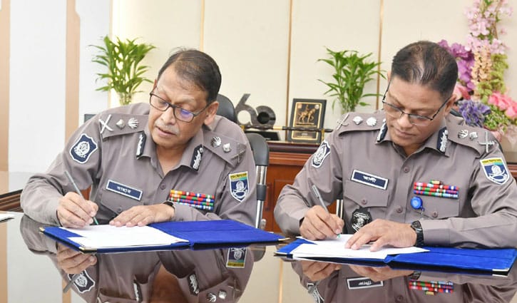 দায়িত্ব গ্রহণ করলেন নতুন আইজিপি