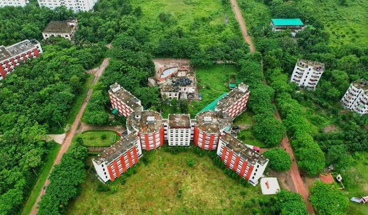 বেরোবির কাণ্ড: নিজেরাই নিজেদের নিয়োগপত্র বাছাই বোর্ডের সদস্য বেরোবির কাণ্ড: নিজেরাই নিজেদের নিয়োগপত্র বাছাই বোর্ডের সদস্য