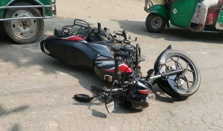 কিশোরগঞ্জে অটোরিকশা-মোটরসাইকেল সংঘর্ষে স্কুলছাত্র নিহত