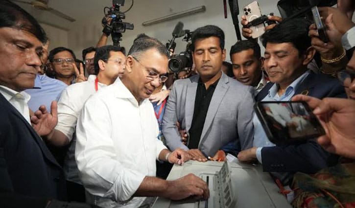 দেশে গণতান্ত্রিক পরিবেশ গড়ার জন্য ভোট দিন: তারেক রহমান