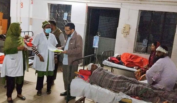 নড়াইলে ধানের শীষ ও কলস প্রতীক সমর্থকদের মধ্যে সংঘর্ষ, আহত ১৫