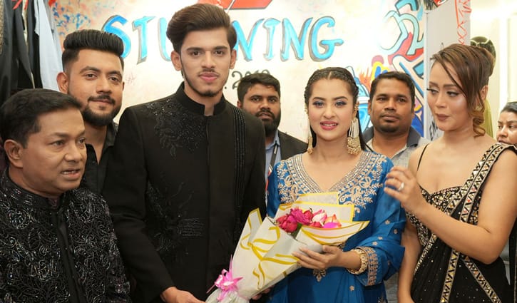 সাহাদ ফ্যাশনে বুবলী, সঙ্গে গৌতম-বারিশ