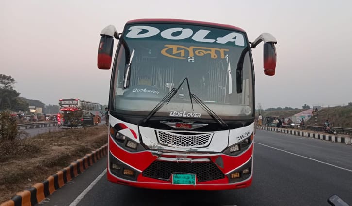 শিবচরে এক্সপ্রেসওয়েতে বাসচাপায় পথচারী নিহত