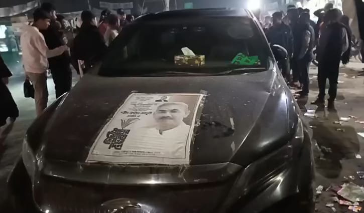 গাড়িতে টাকা পাওয়া নিয়ে ধূম্রজাল, এ্যানি ও পুলিশ কর্মকর্তার বক্তব্য