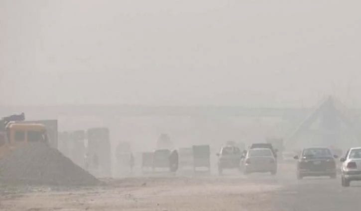 বায়ুদূষণে শীর্ষে ঢাকা