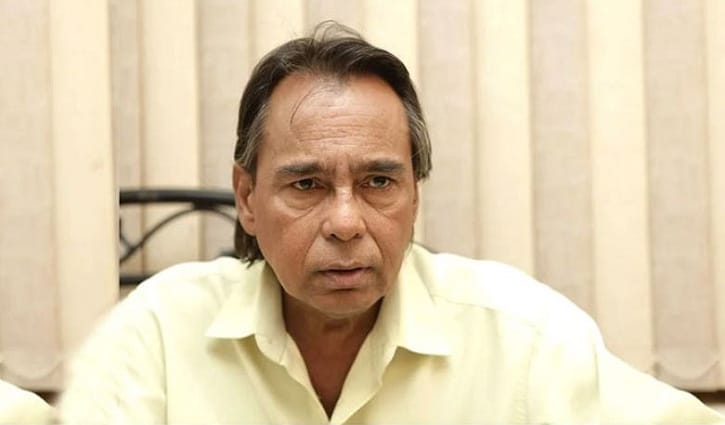 ফাগুন এলেই মনে পড়ে হুমায়ুন ফরীদি