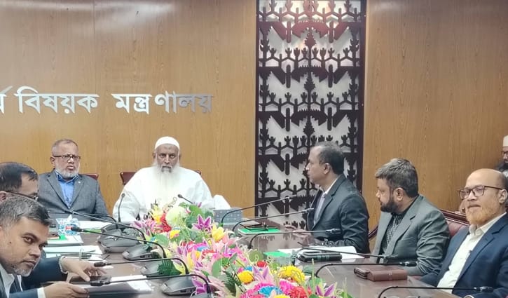 হজ ব্যবস্থাপনায় কোনো ছাড় নয়, হুঁশিয়ারি ধর্মমন্ত্রীর