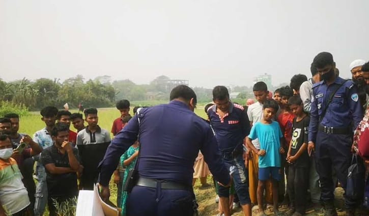 ১৫ দিন আগে ধর্ষণ, সৎবাবার কাছ থেকে ছিনিয়ে নেওয়ার পর লাশ উদ্ধার