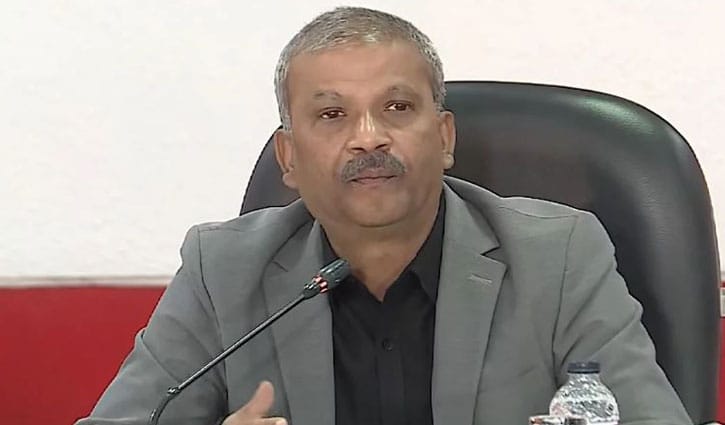 বিএনপির অনুরোধেই সংসদের দক্ষিণ প্লাজায় শপথ: আইন উপদেষ্টা