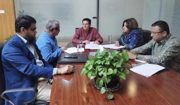 আটকে পড়া প্রবাসী কর্মীদের সহায়তায় বিমানবন্দরে বিশেষ ব্যবস্থা