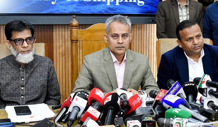 মন্ত্রী আবার ব্যাখ্যা দিয়ে বললেন, ‘চাঁদা ও চাঁদাবাজি এক বিষয় নয়’