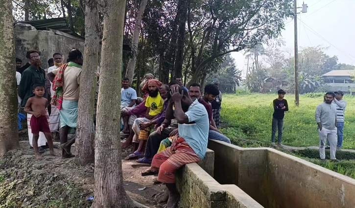 ধামরাইয়ে ভূমিদুস্যদের হামলায় বন্ধ সরকারি সেচ প্রকল্প