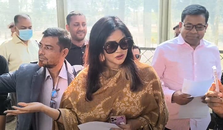 ভোটের মাঠে চিত্রনায়িকা শিমলা