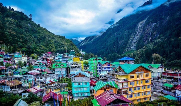 তারেক রহমানের শপথ: ভারতের পর্যটন শিল্পে আশার আলো