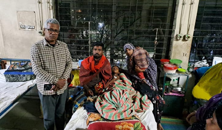 রাইজিংবিডিতে সংবাদ প্রকাশ, পরিবারের খোঁজ পেল হাসপাতালে চিকিৎসাধীন সিয়াম