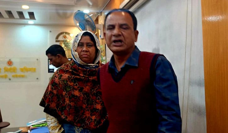 গাইবান্ধায় গোপনে ইউএনওর ভিডিও রেকর্ড, থানায় জিডি