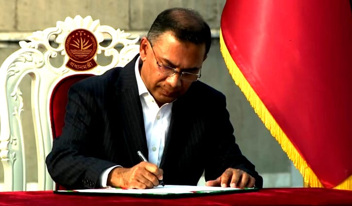 জাতীয় স্মৃতিসৌধে তারেক রহমানের শ্রদ্ধা বুধবার