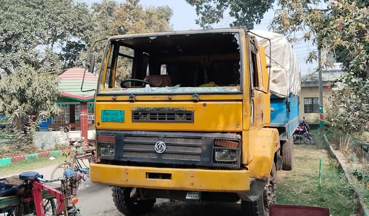 দিনাজপুরে সড়ক দুর্ঘটনায় নিহত ২