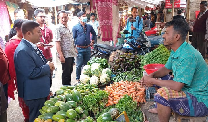 নড়াইলে ভোক্তা অধিকারের অভিযানে তিন প্রতিষ্ঠানকে জরিমানা