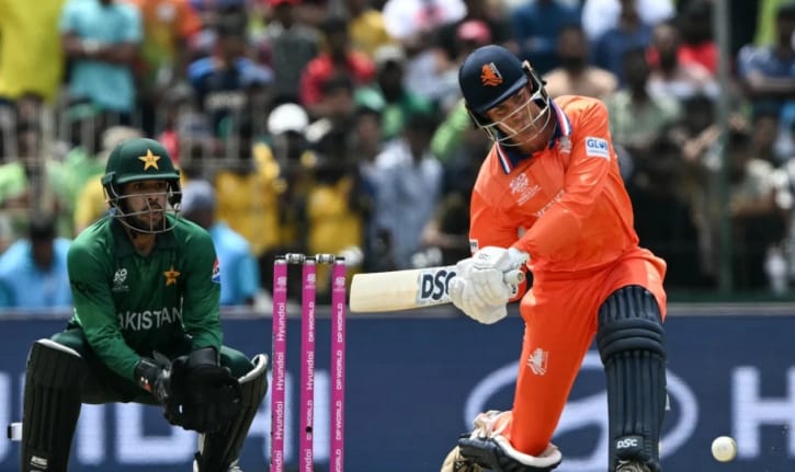 ভালো শুরুর পর বেশিদূর যেতে পারল না নেদারল‌্যান্ডস