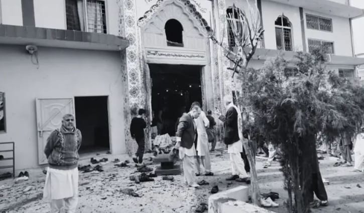 পাকিস্তানে শিয়াদের মসজিদে বিস্ফোরণ, নিহত ৩১