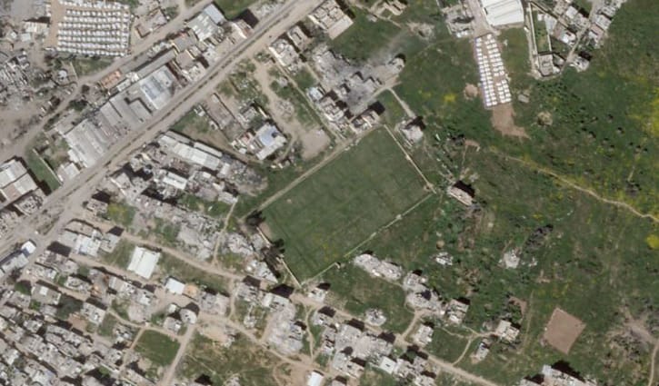 গাজায় কবরস্থান বুলডোজার দিয়ে গুঁড়িয়ে দিয়েছে ইসরায়েলি বাহিনী