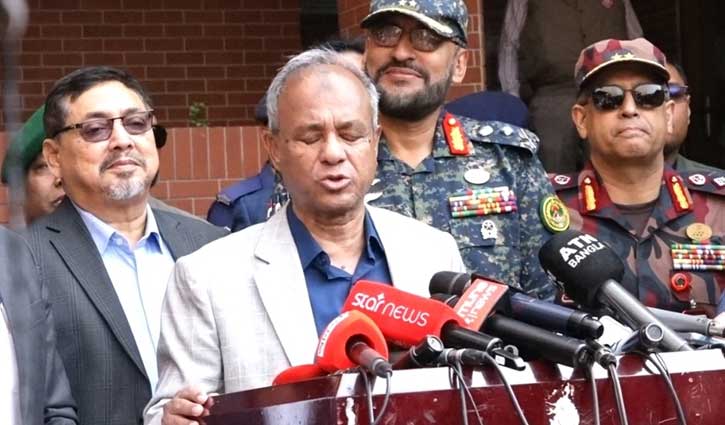 নির্বাচনে ১ লাখ সেনা মোতায়েন থাকবে, বরিশালে স্বরাষ্ট্র উপদেষ্টা  