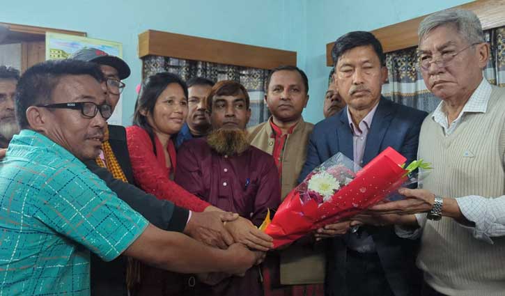 রাঙামাটিতে এনসিপির অর্ধশতাধিক নেতাকর্মীর বিএনপিতে যোগদান