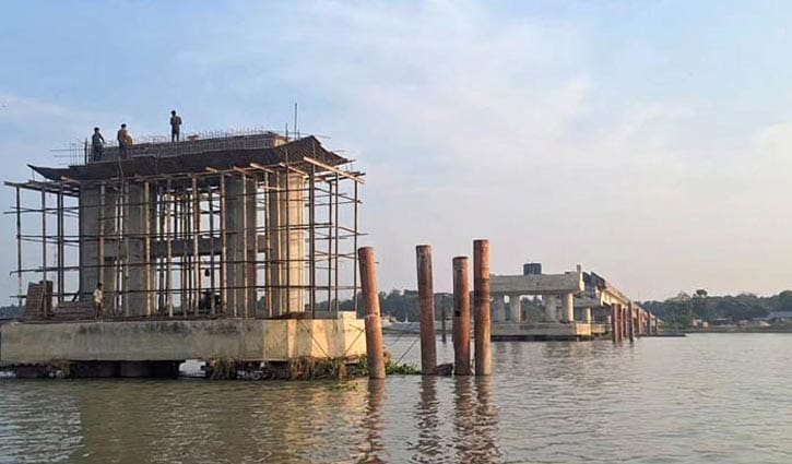 বারইপাড়া সেতু: দেড় বছরের কাজ শেষ হয়নি ৮ বছরেও