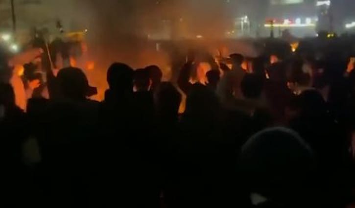 বিক্ষোভ দমনে কঠোর হওয়ার ইঙ্গিত ইরানি কর্তৃপক্ষের