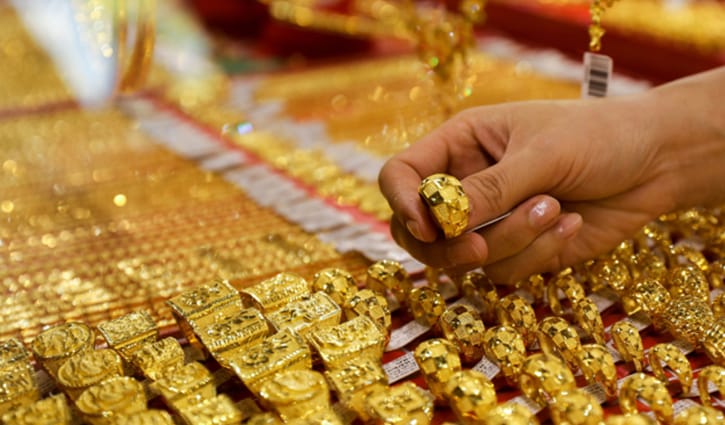 কমছে স্বর্ণের দাম