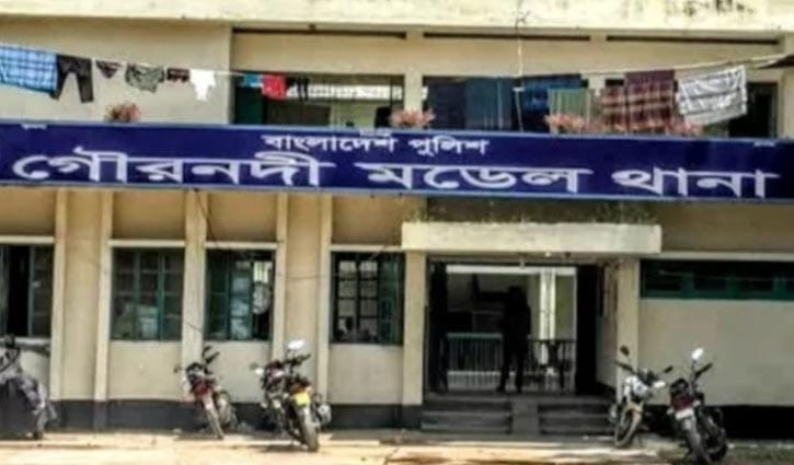 বরিশালে ভ্যানচালককে কুপিয়ে হত্যা