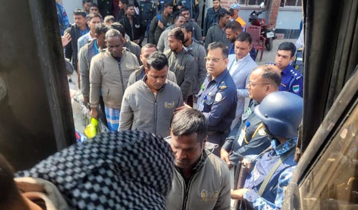 বাগেরহাটে বন্দি ২৩ ভারতীয় জেলের ৩ মাস পর মুক্তি