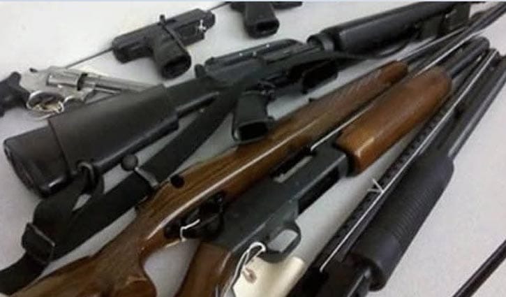 কুষ্টিয়ায় লুট হওয়া এখনো ১৭টি অস্ত্রের সন্ধান মেলেনি, শঙ্কায় প্রার্থীরা