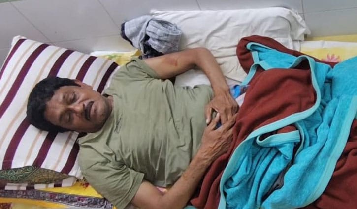 চাঁদা না পেয়ে সাবেক ইউপি সদস্যকে কুপিয়ে জখম